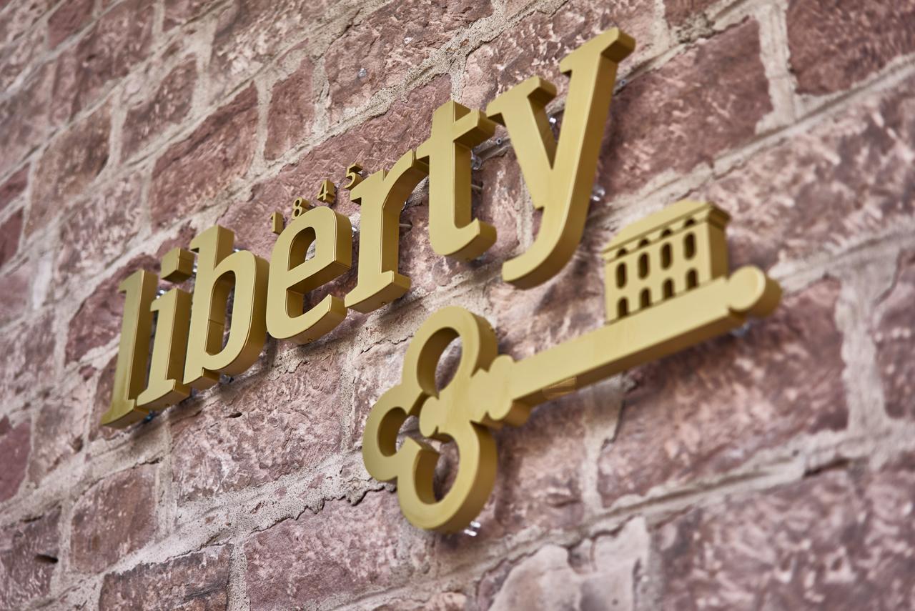 Hotel Liberty オフェンブルク エクステリア 写真